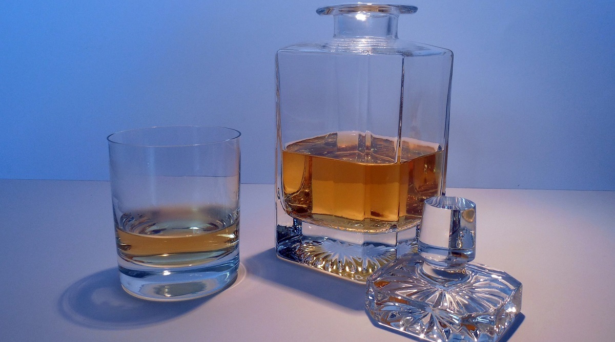Beautify Schillernde Dekanter-Set Dekanter Geschenk für Sie Glas-Dekanter Dekanter Geschenk-Set Whisky Dekanter